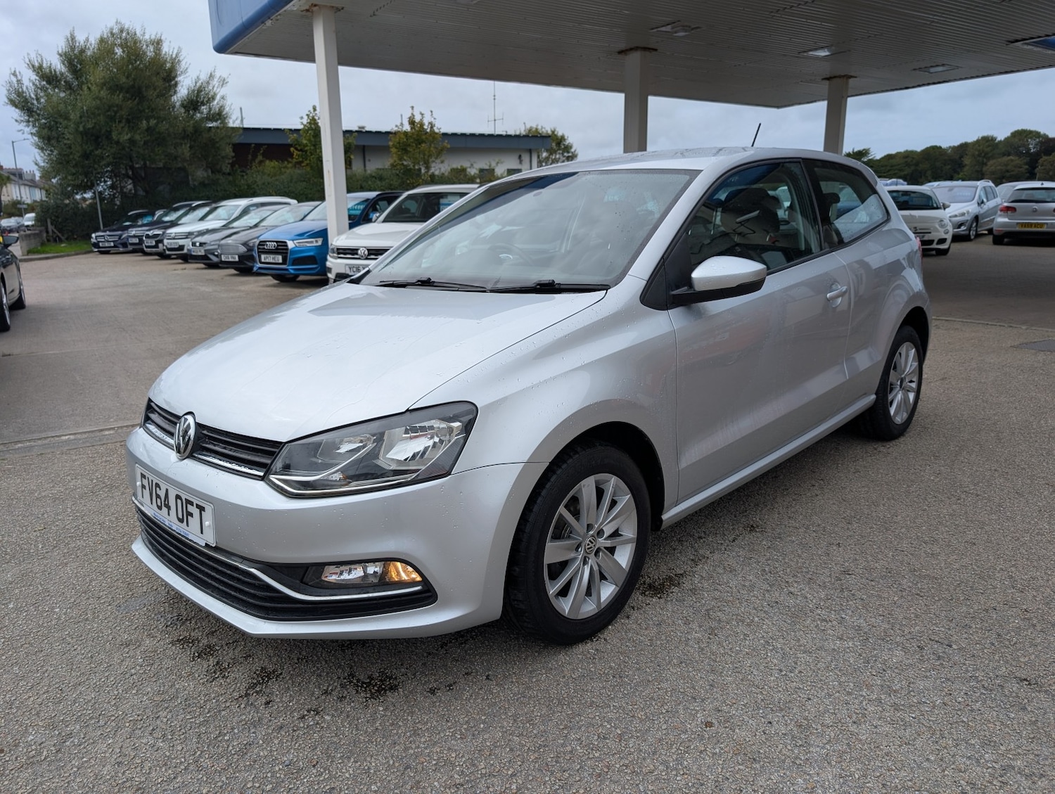 Used Volkswagen Polo 2015 for sale - 75575364: Photo 8