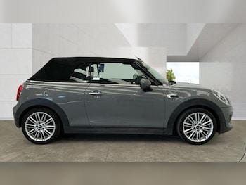 Used MINI Convertible 2018 for sale - 79038718: Photo
