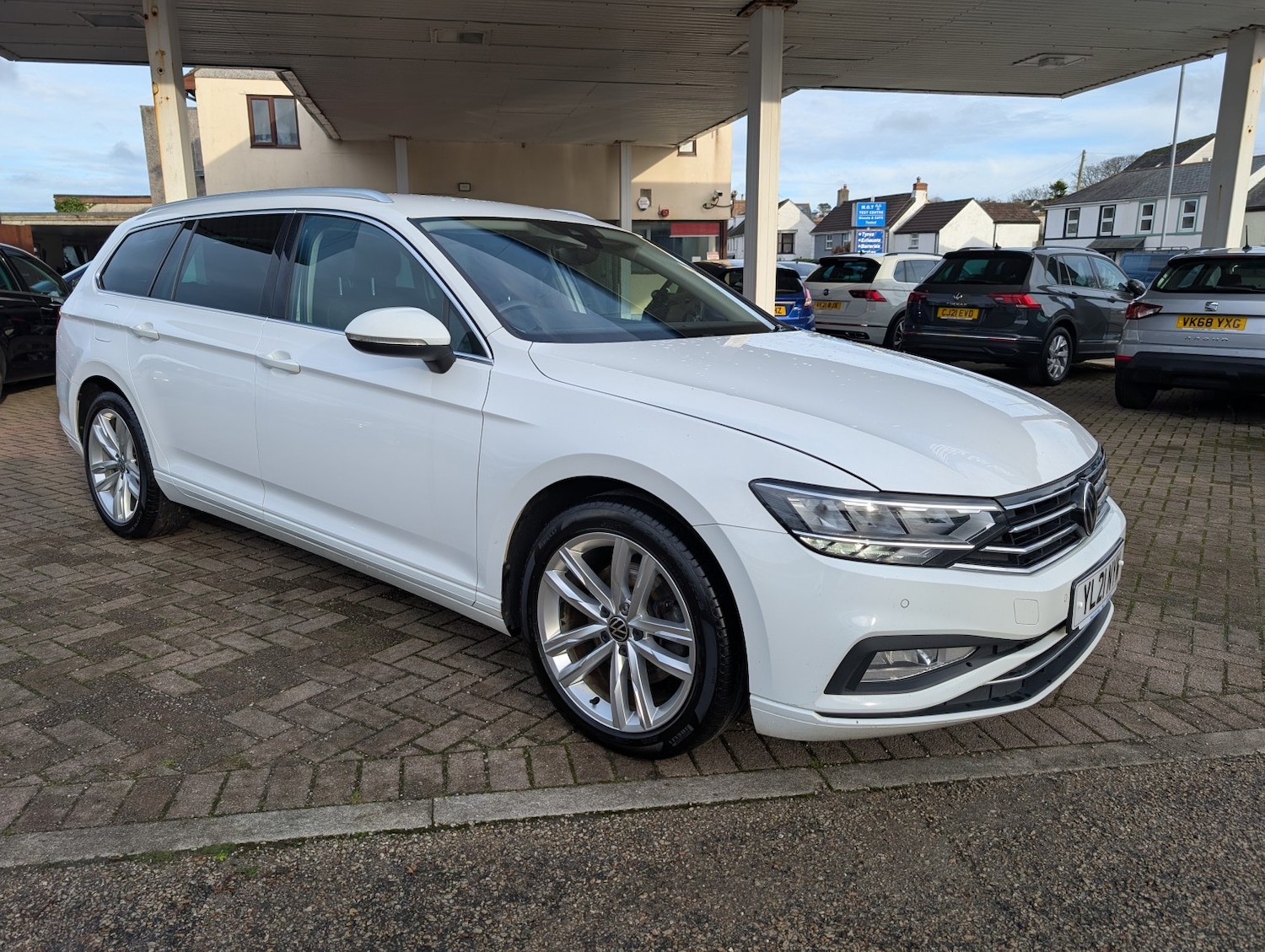 Used Volkswagen Passat 2021 for sale - 76571078: Photo 3