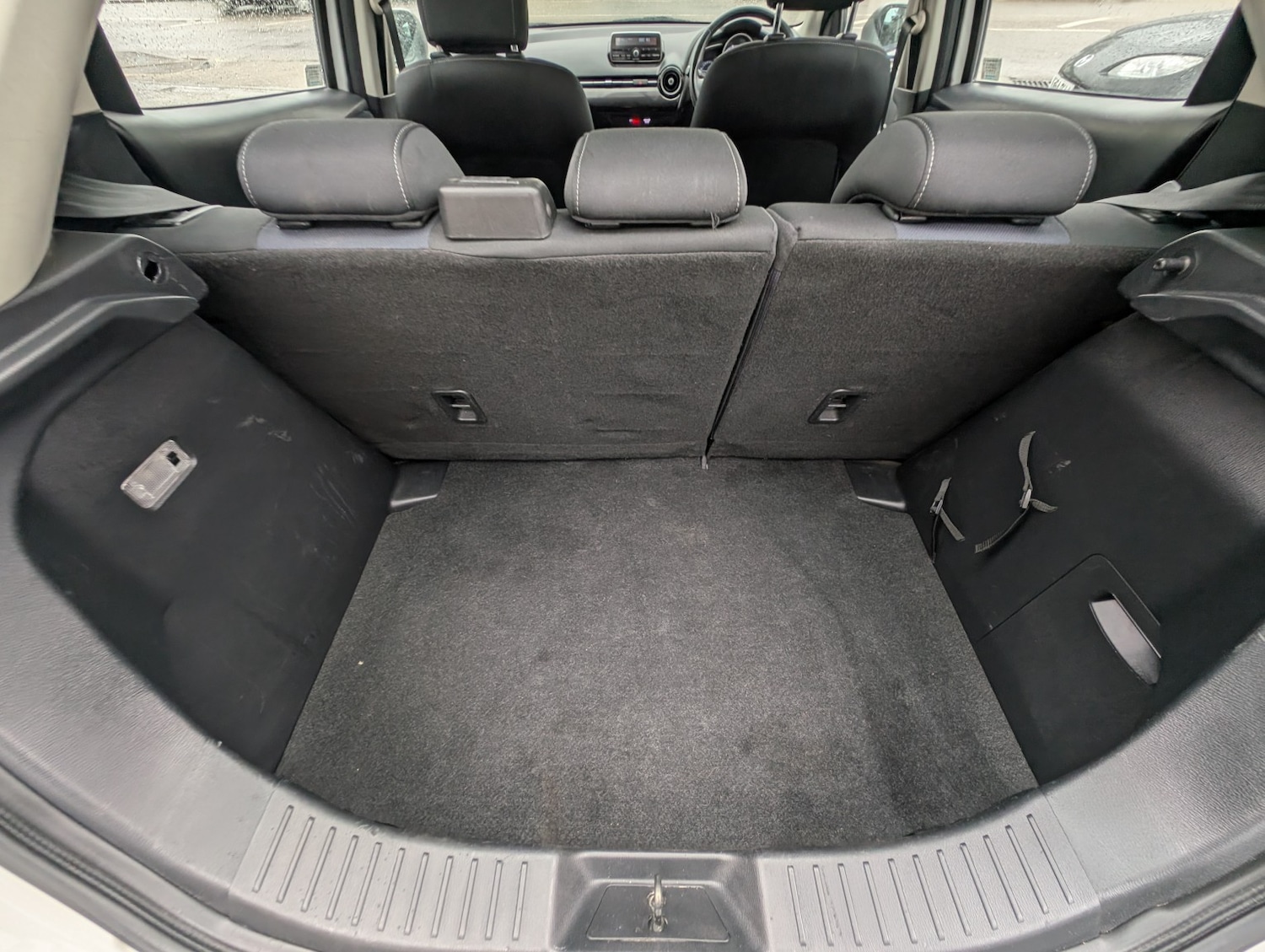 Used Mazda Mazda2 2015 for sale - 77562501: Photo 11