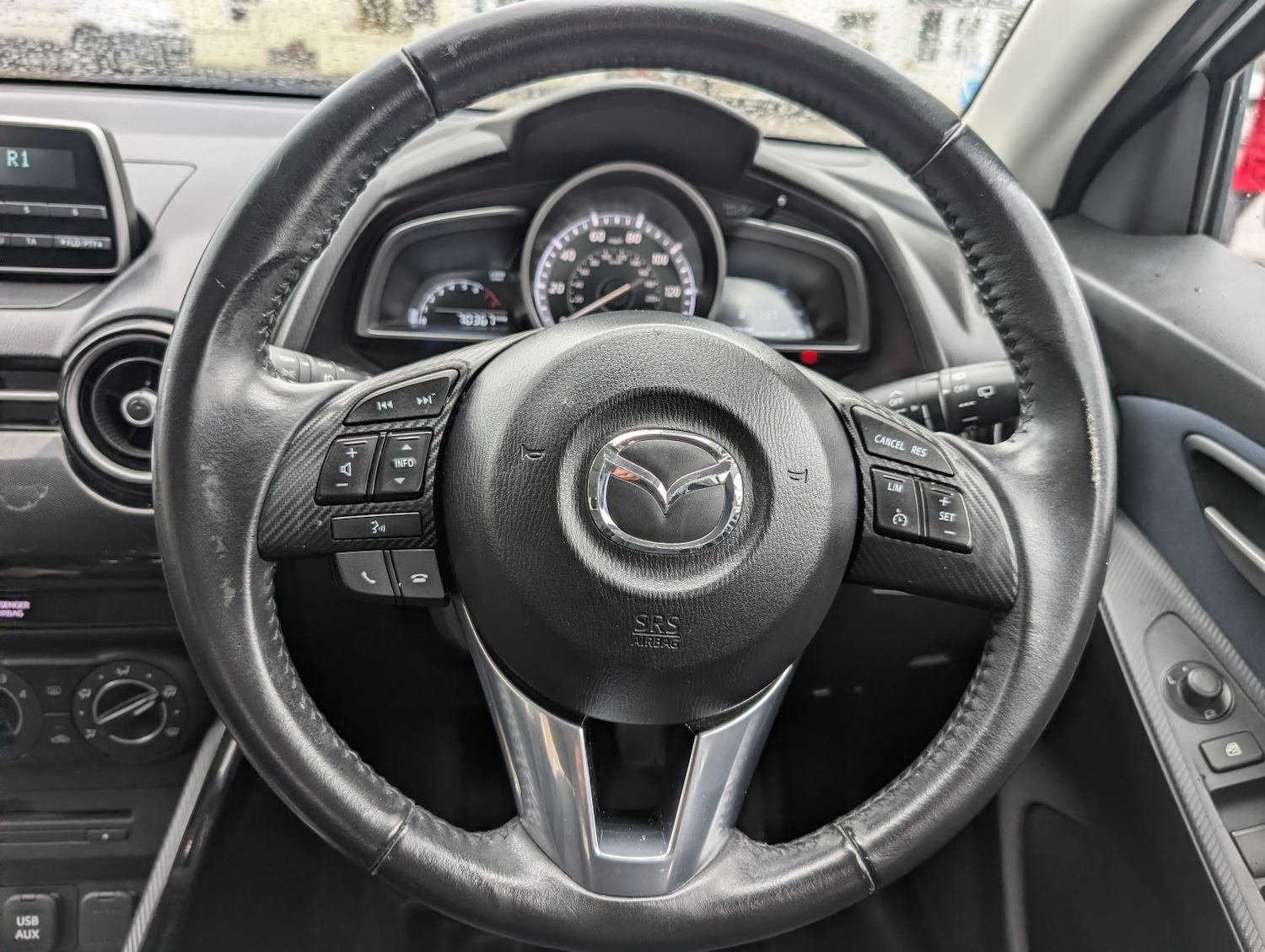 Used Mazda Mazda2 2015 for sale - 77562501: Photo 15