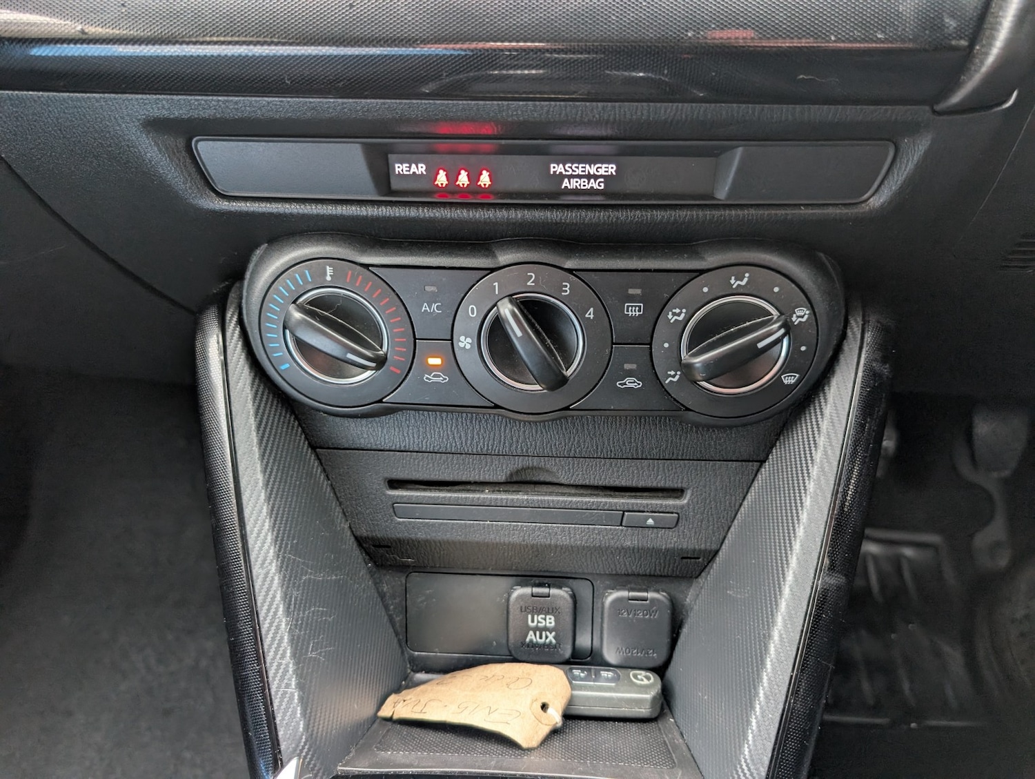 Used Mazda Mazda2 2015 for sale - 77562501: Photo 18