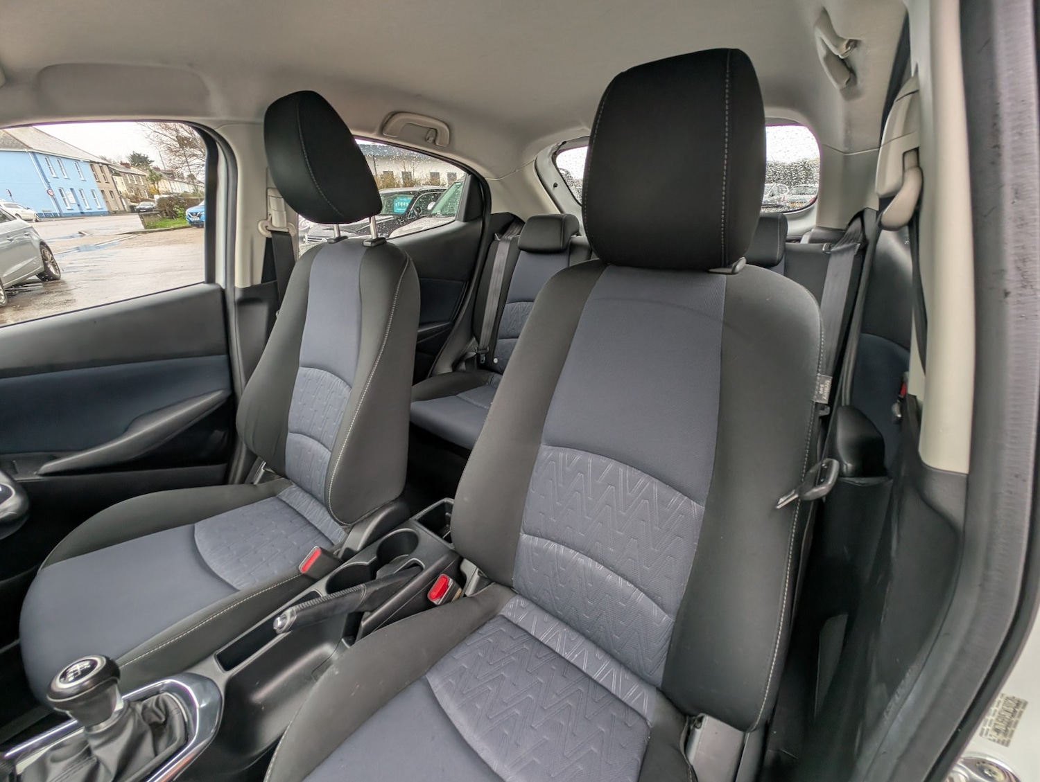 Used Mazda Mazda2 2015 for sale - 77562501: Photo 23