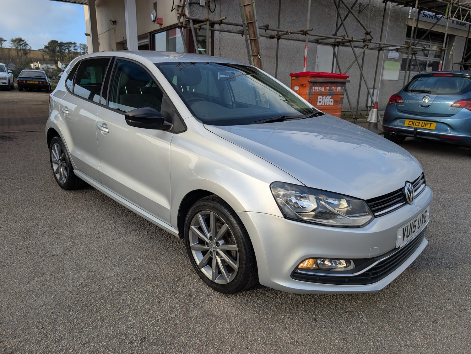 Used Volkswagen Polo 2015 for sale - 77237074: Photo 2