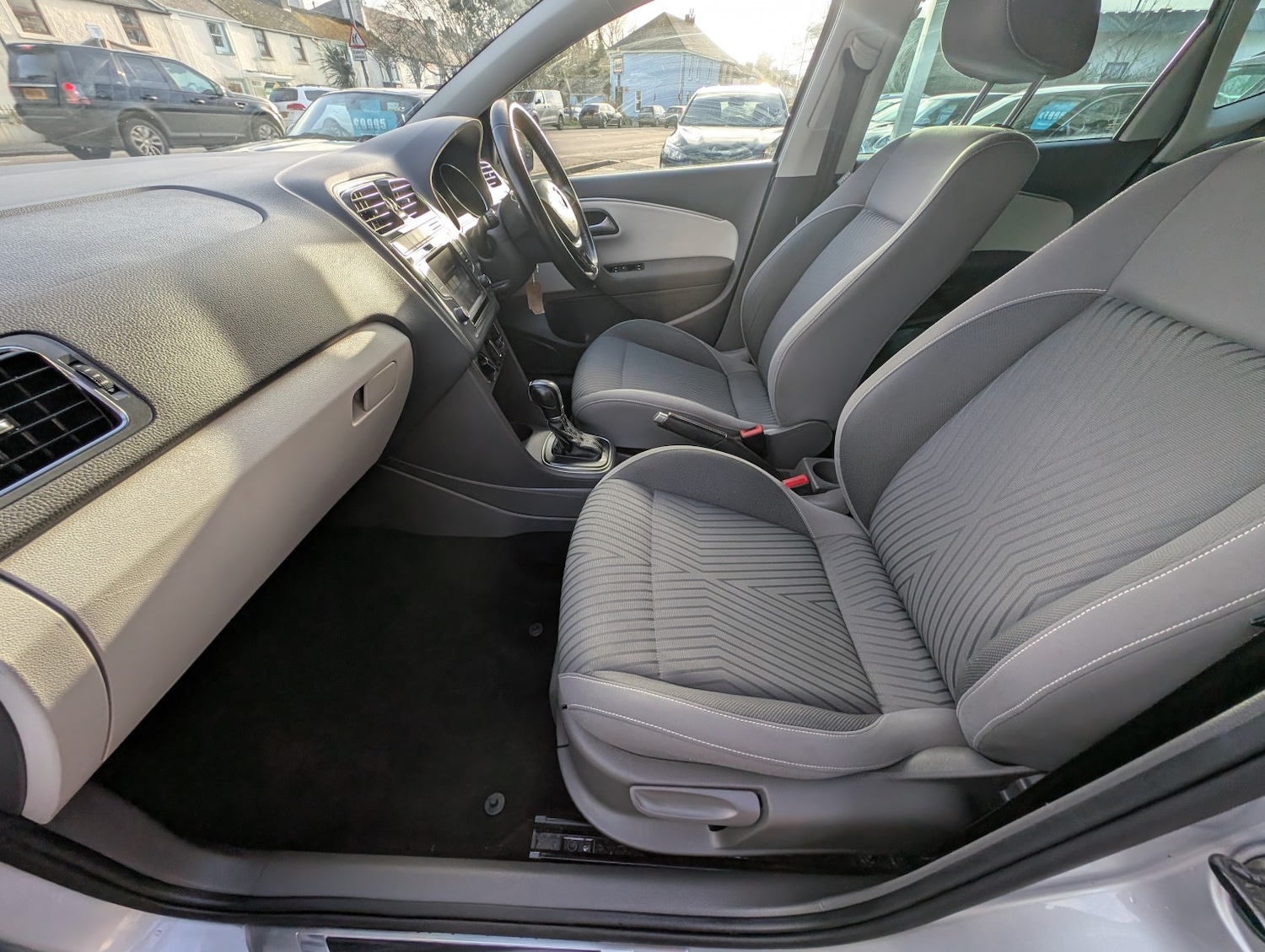 Used Volkswagen Polo 2015 for sale - 77237074: Photo 26