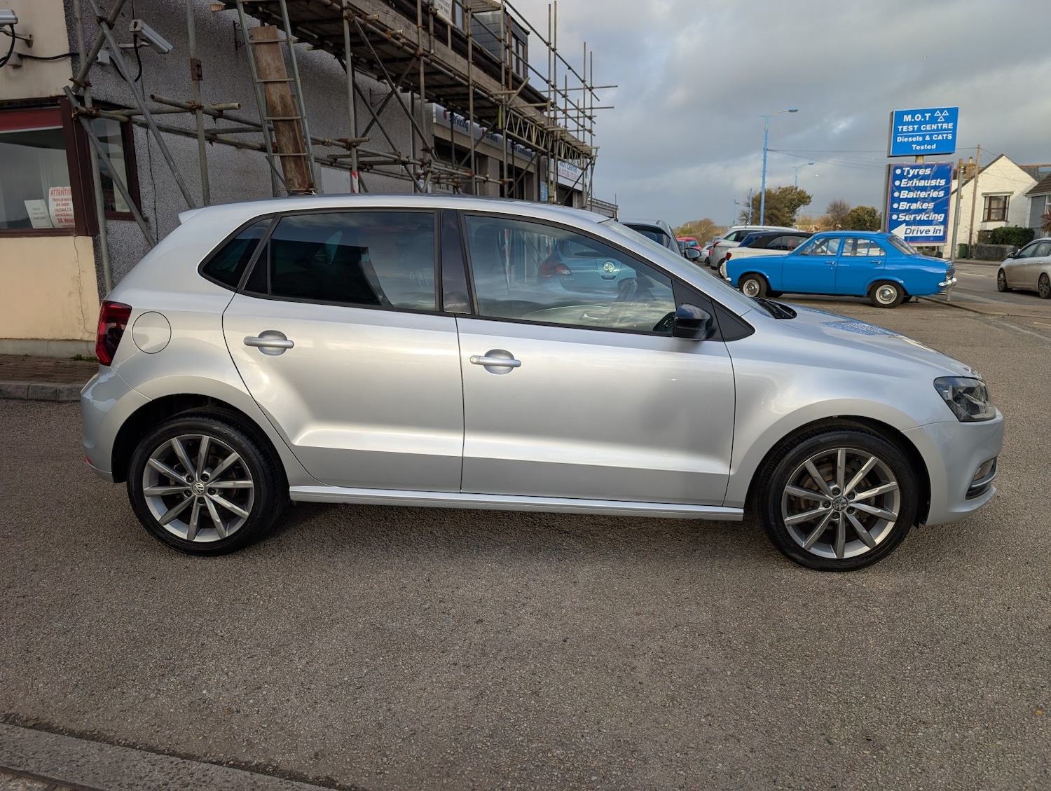 Used Volkswagen Polo 2015 for sale - 77237074: Photo 4