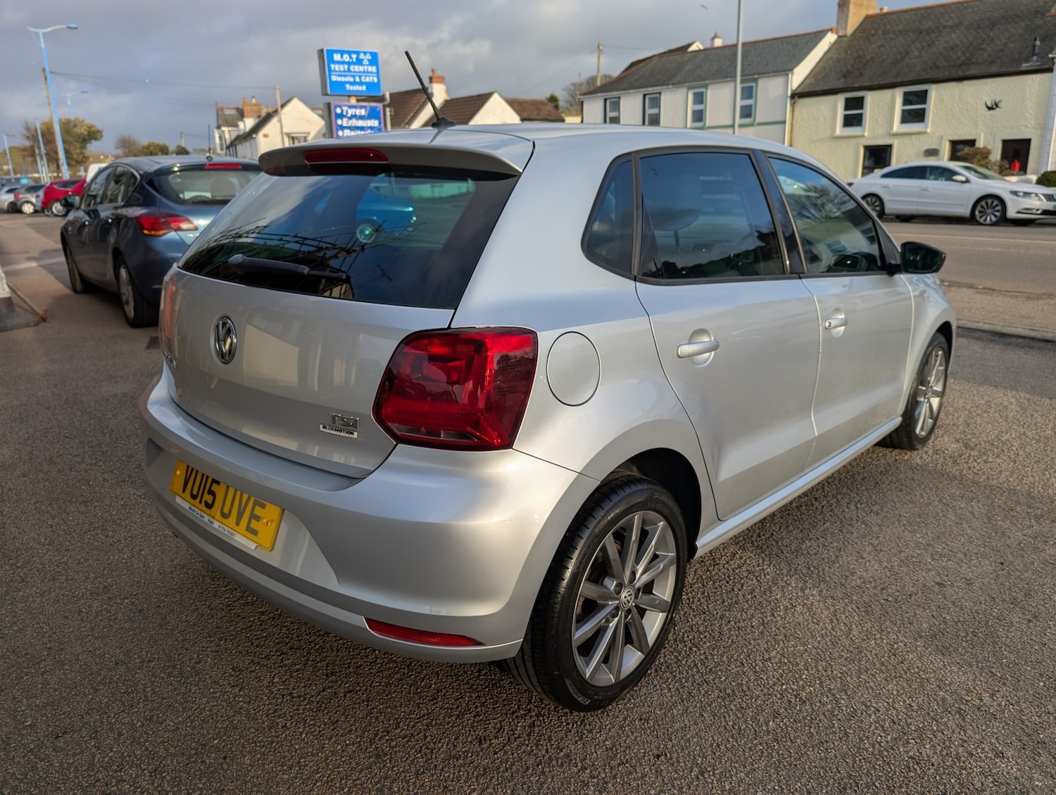 Used Volkswagen Polo 2015 for sale - 77237074: Photo 5