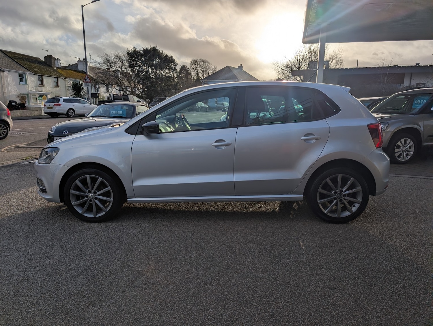 Used Volkswagen Polo 2015 for sale - 77237074: Photo 8