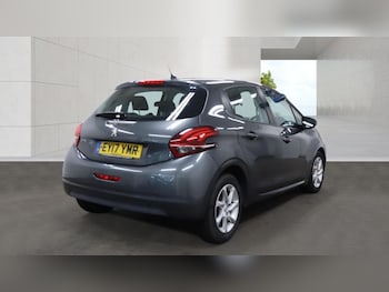 Used Peugeot 208 2017 for sale - 79038691: Photo