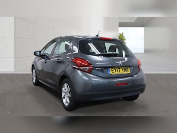 Used Peugeot 208 2017 for sale - 79038691: Photo