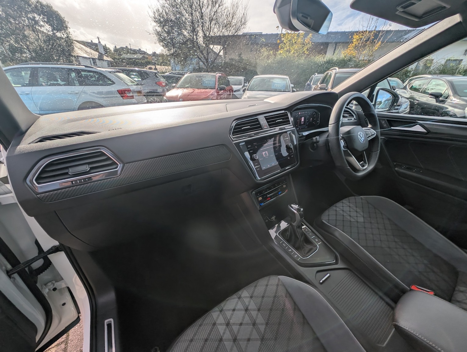 Used Volkswagen Tiguan 2021 for sale - 76369231: Photo 29