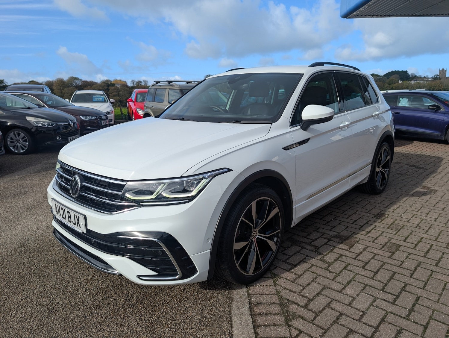 Used Volkswagen Tiguan 2021 for sale - 76369231: Photo 9