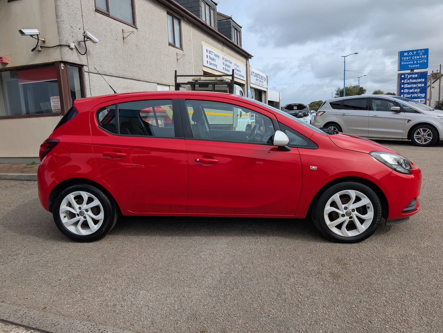 Used Vauxhall Corsa 2015 for sale - 74968913: Photo 3
