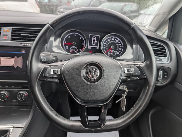 Used Volkswagen Golf 2017 for sale - 76164503: Photo 17