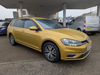 Used Volkswagen Golf 2017 for sale - 76164503: Photo 2