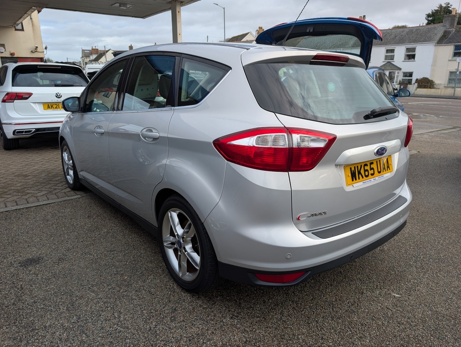 Used Ford C-Max 2015 for sale - 76666120: Photo 4