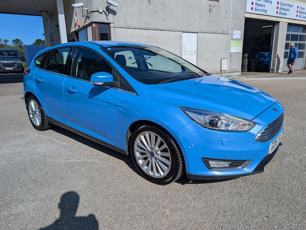 Used Ford Focus 2016 for sale - 76082649: Photo 2