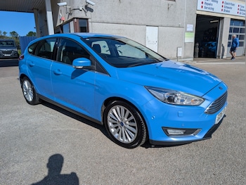 Used Ford Focus 2016 for sale - 76082649: Photo 2