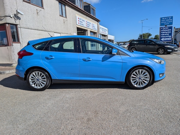 Used Ford Focus 2016 for sale - 76082649: Photo 3