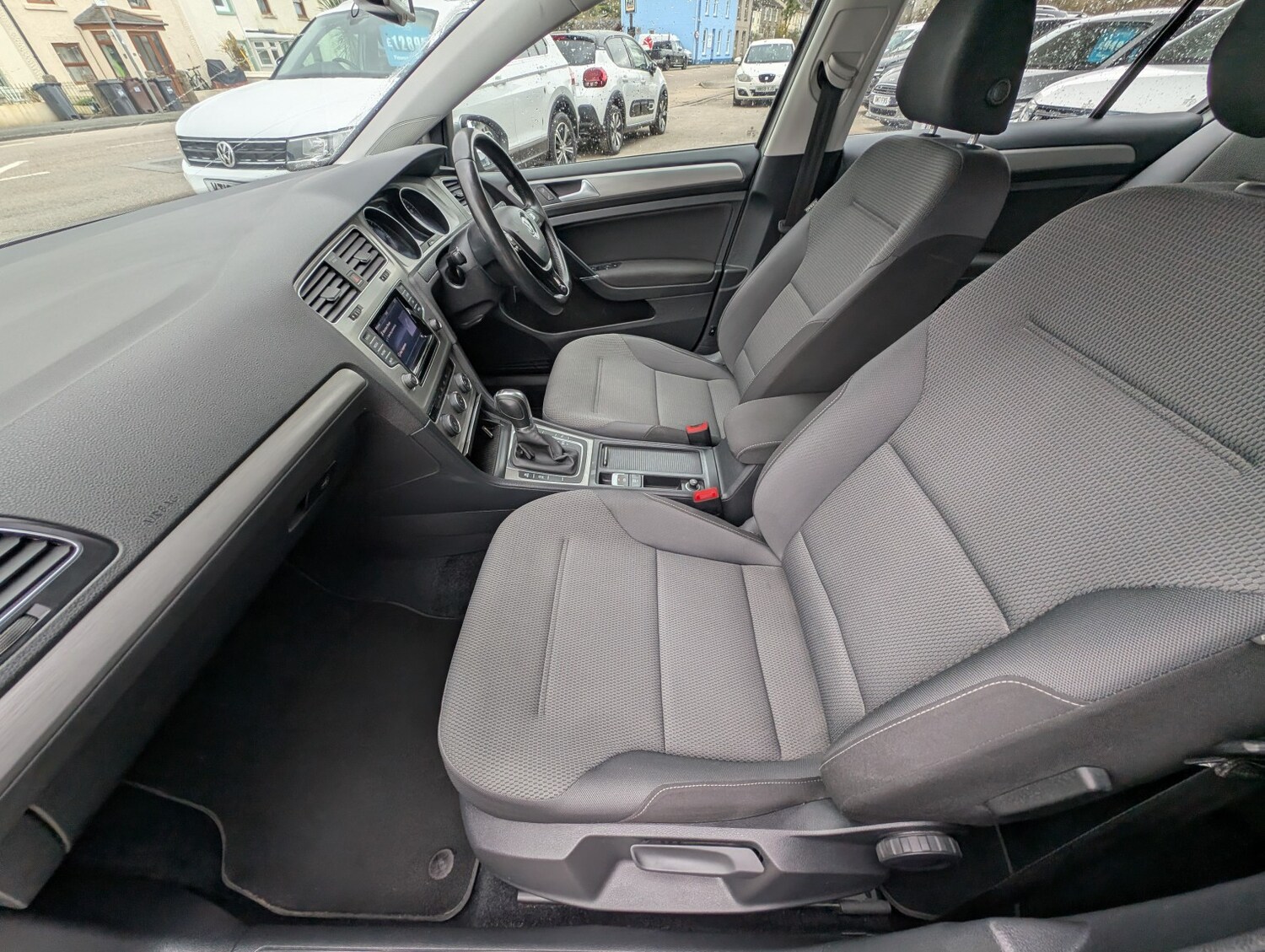 Used Volkswagen Golf 2014 for sale - 77766516: Photo 20