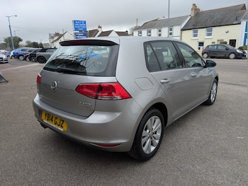 Used Volkswagen Golf 2014 for sale - 77766516: Photo