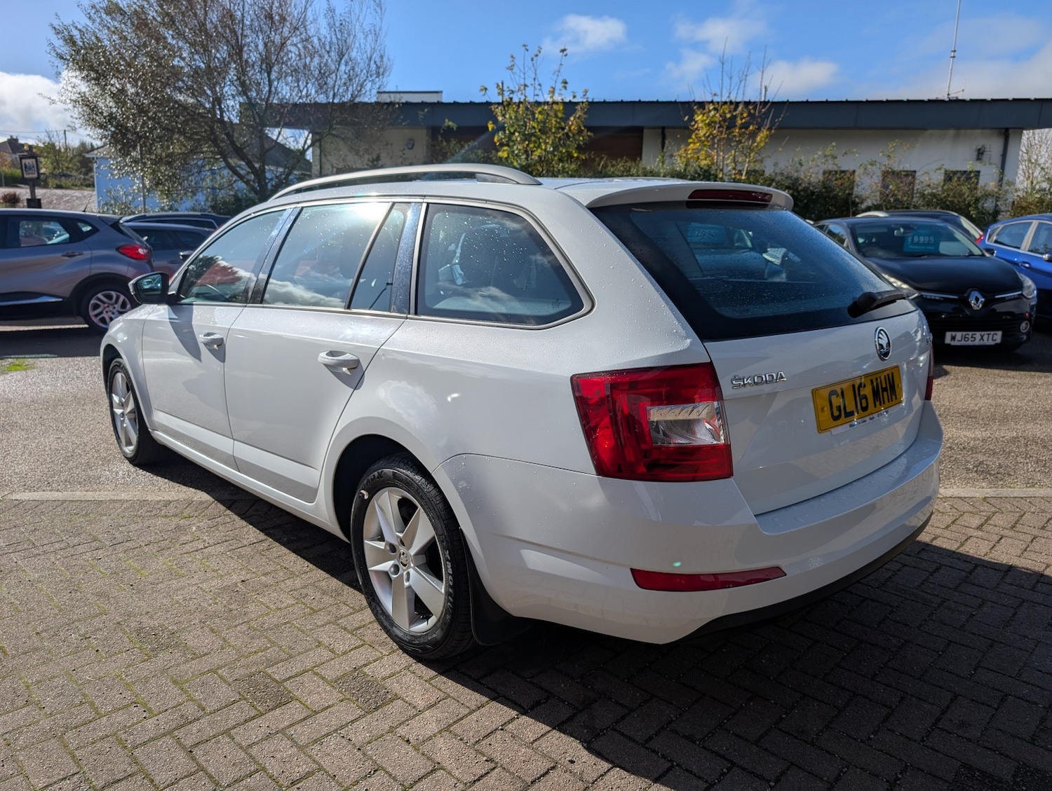 Used Skoda Octavia 2016 for sale - 76313908: Photo 4
