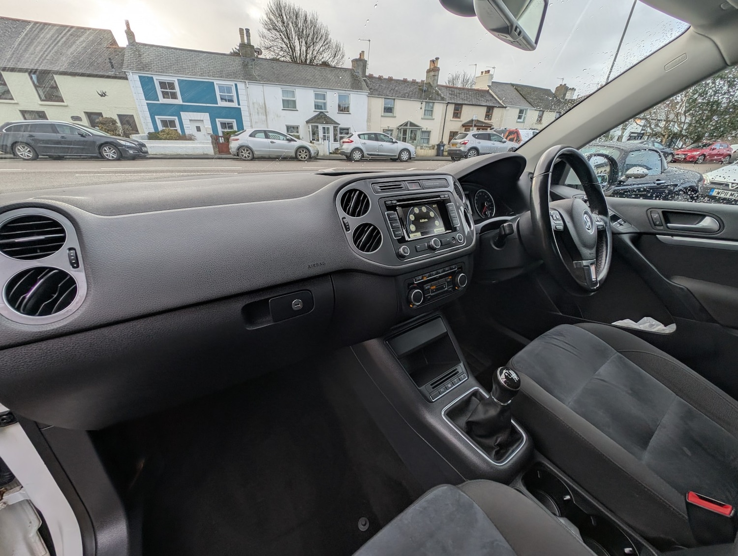 Used Volkswagen Tiguan 2015 for sale - 77516104: Photo 24