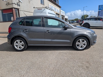 Used Volkswagen Polo 2016 for sale - 75731185: Photo
