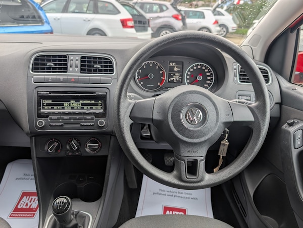 Used Volkswagen Polo 2014 for sale - 76246110: Photo 16
