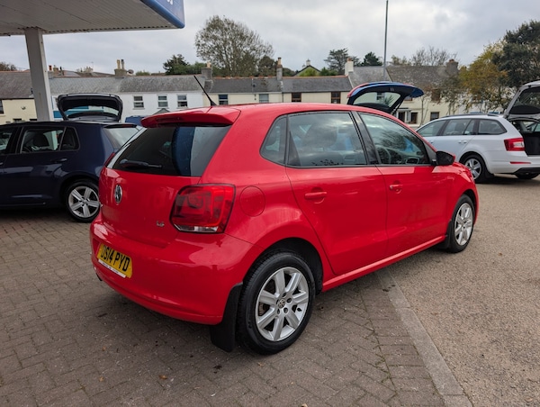 Used Volkswagen Polo 2014 for sale - 76246110: Photo 5