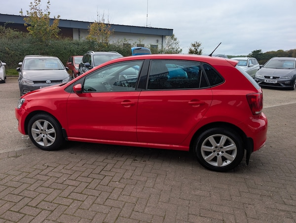 Used Volkswagen Polo 2014 for sale - 76246110: Photo 8