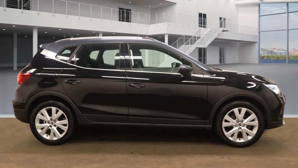 Used SEAT Arona 2023 for sale - 77766530: Photo 2