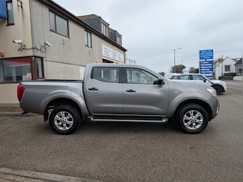 Used Nissan Navara 2021 for sale - 76982797: Photo