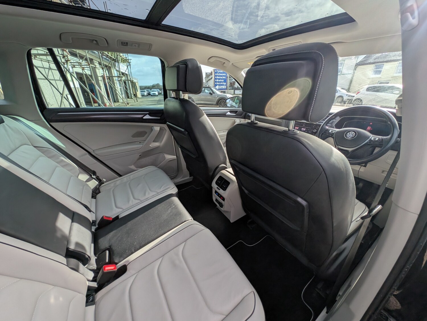 Used Volkswagen Tiguan 2019 for sale - 77851339: Photo 32