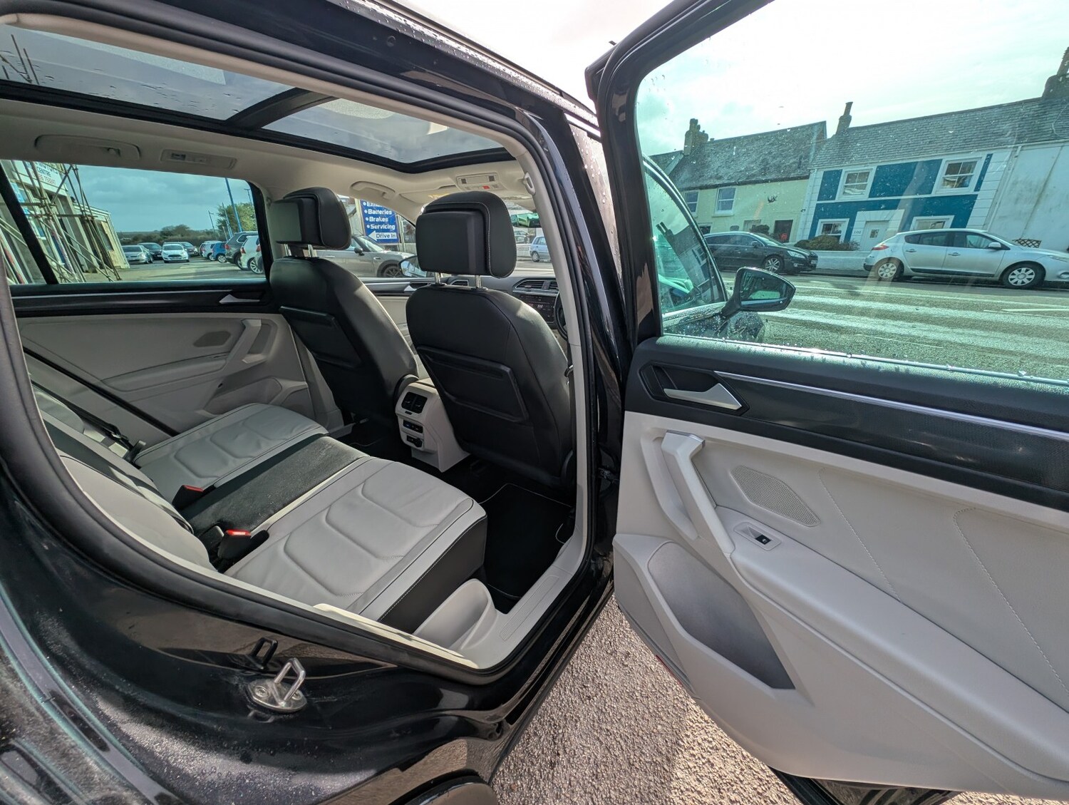 Used Volkswagen Tiguan 2019 for sale - 77851339: Photo 34