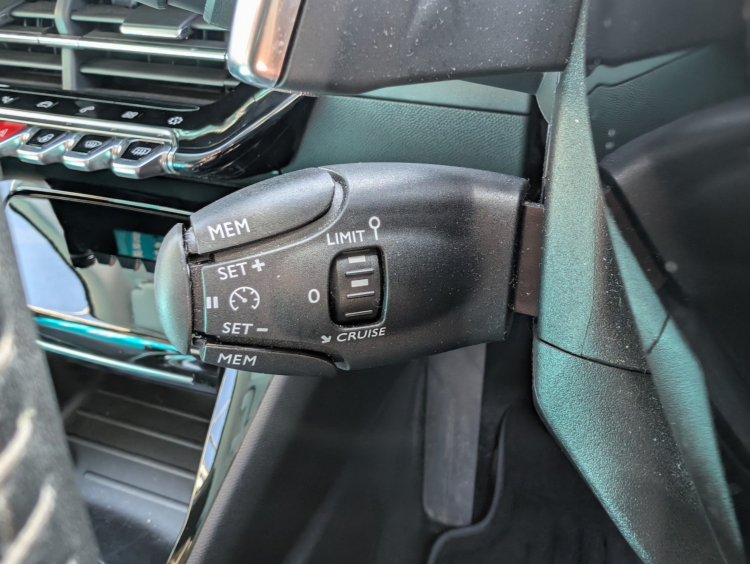 Used Peugeot 2008 2020 for sale - 77921434: Photo 19