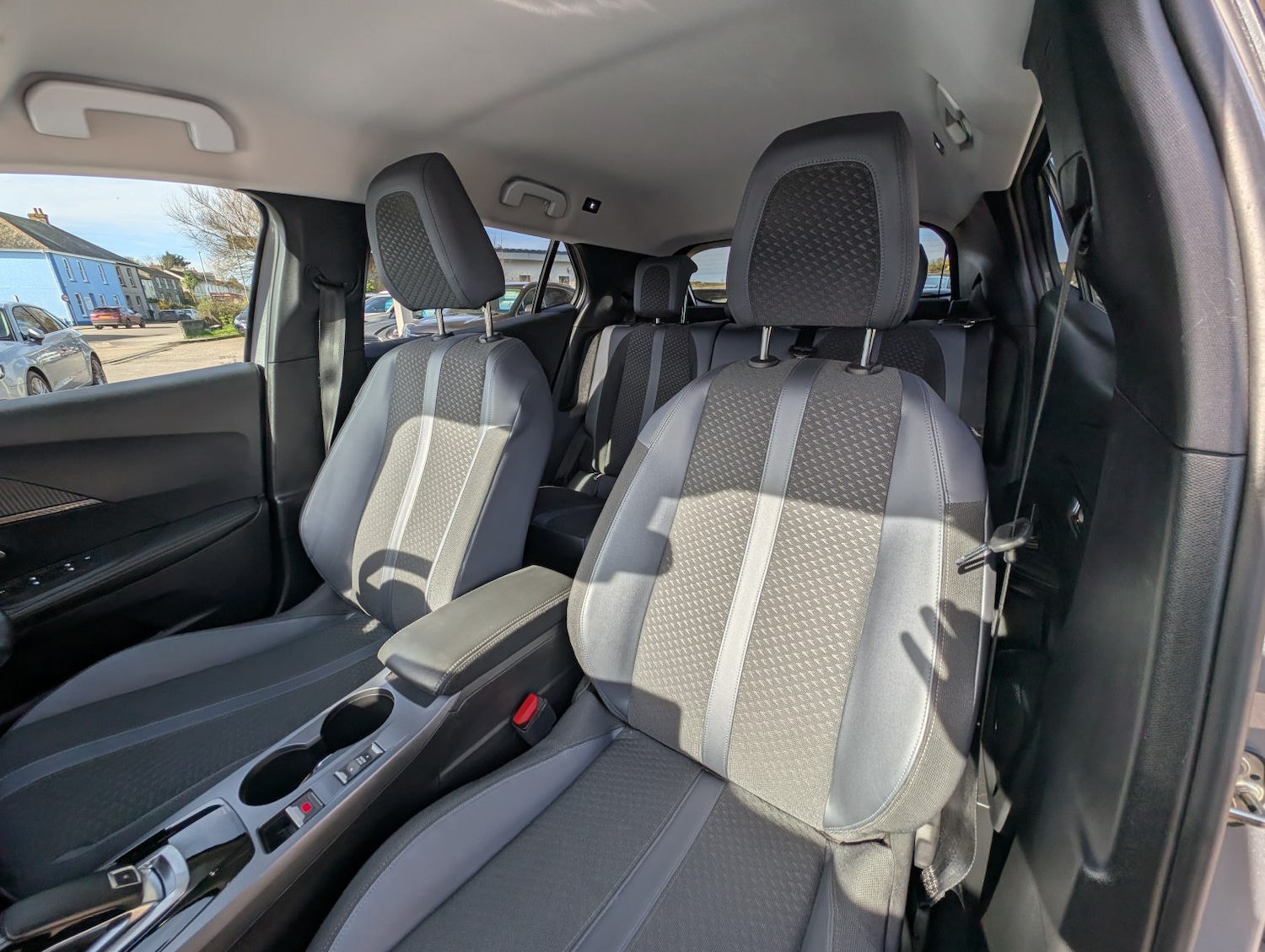 Used Peugeot 2008 2020 for sale - 77921434: Photo 27