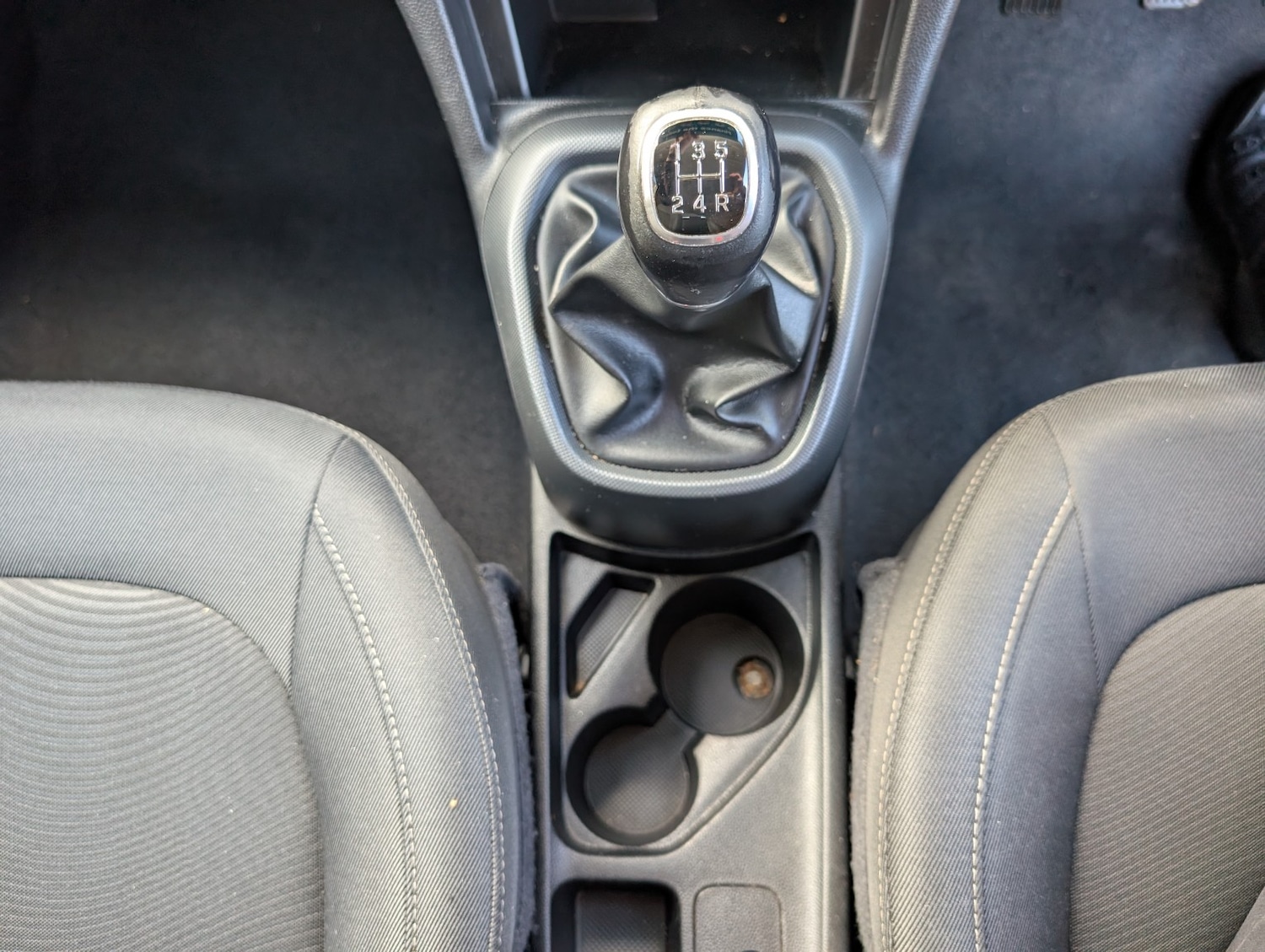 Used Hyundai i10 2017 for sale - 76120313: Photo 17
