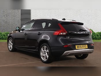 Used Volvo V40 Cross Country 2016 for sale - 79746478: Photo