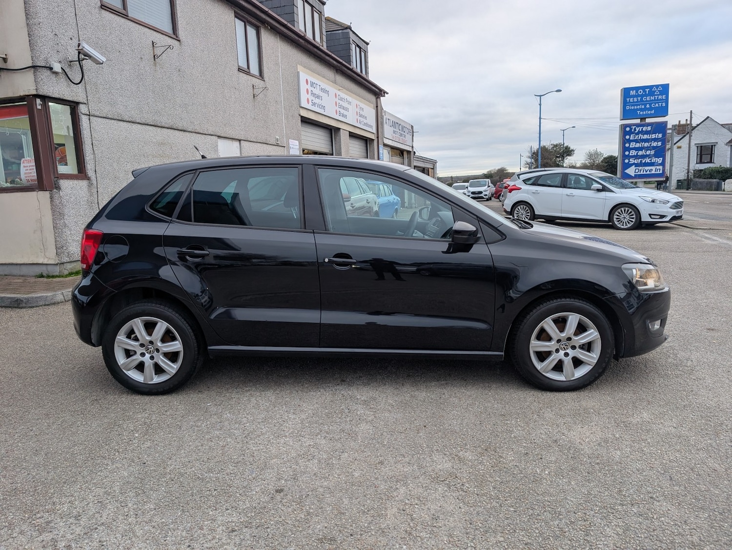 Used Volkswagen Polo 2014 for sale - 76579964: Photo 3
