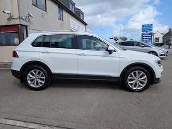 Used Volkswagen Tiguan 2016 for sale - 75692350: Photo