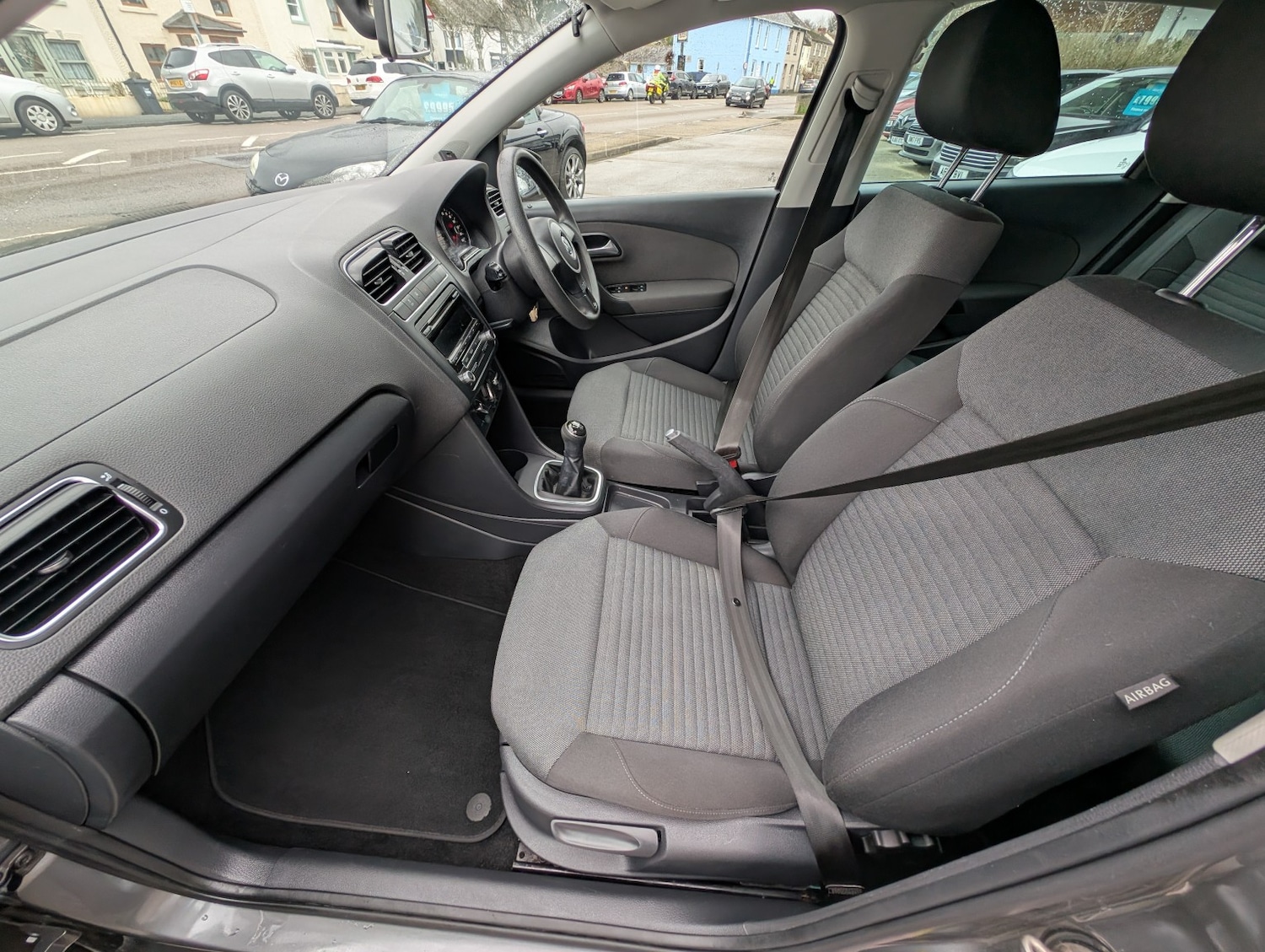 Used Volkswagen Polo 2014 for sale - 77522000: Photo 25