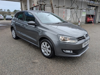 Used Volkswagen Polo 2014 for sale - 77522000: Photo