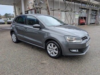 Used Volkswagen Polo 2014 for sale - 77522000: Photo