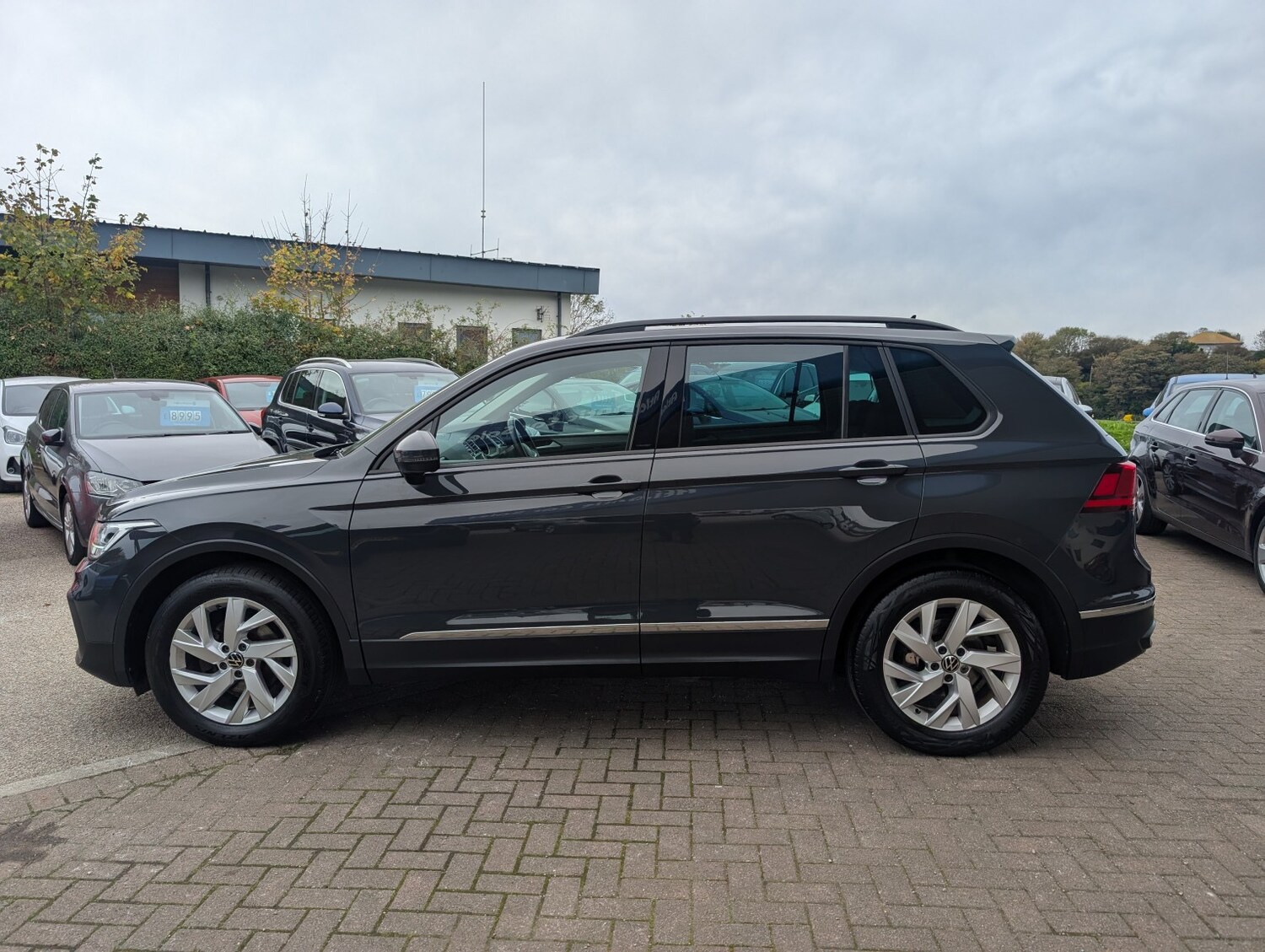 Used Volkswagen Tiguan 2021 for sale - 76313958: Photo 8