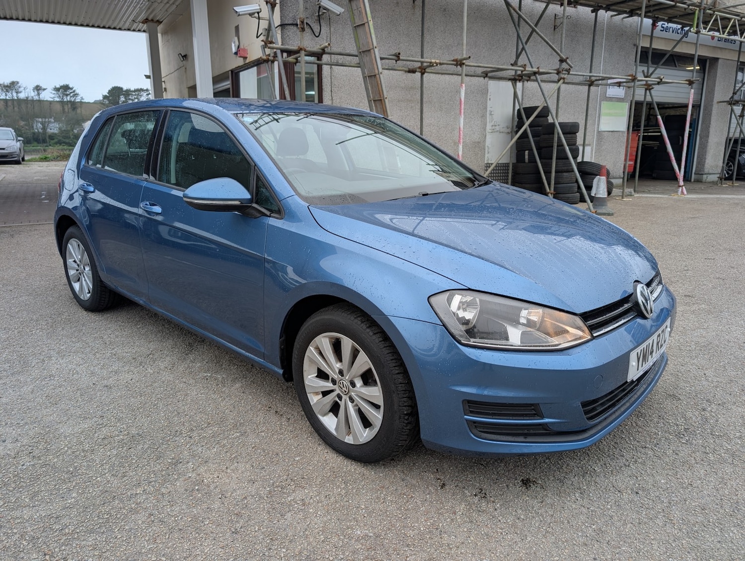 Used Volkswagen Golf 2014 for sale - 77766506: Photo 2