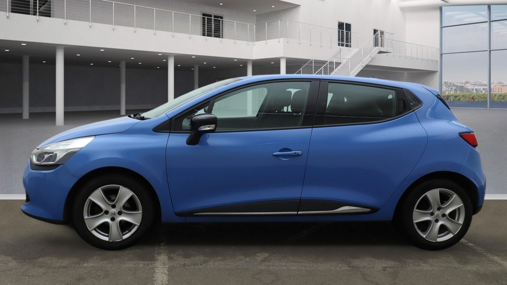 Used Renault Clio 2015 for sale - 77622478: Photo 5