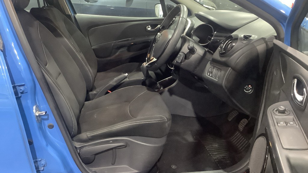 Used Renault Clio 2015 for sale - 77622478: Photo 8