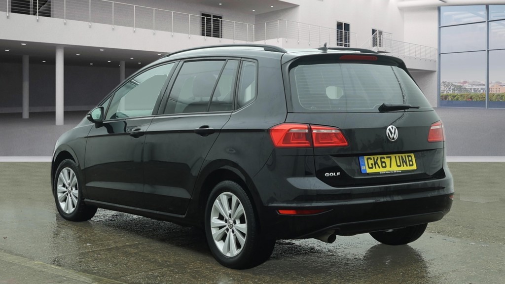 Used Volkswagen Golf SV 2017 for sale - 77632422: Photo 4