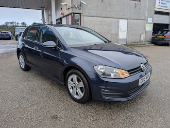 Used Volkswagen Golf 2015 for sale - 76571157: Photo